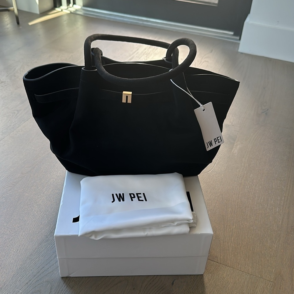 HANA MEDIUM FAUX SUEDE TOTE BAG - BLACK